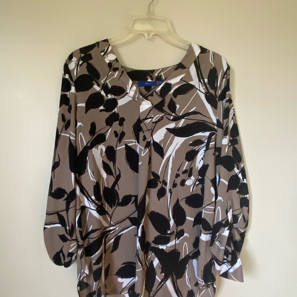 Apt. 9 Black and Brown Patterned Top